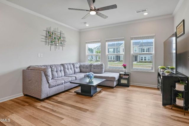 1811 Aspen River Lane, Apex, NC 27502