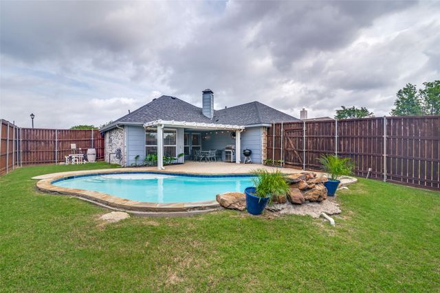 2870 Hampshire Lane, Rockwall, TX 75032