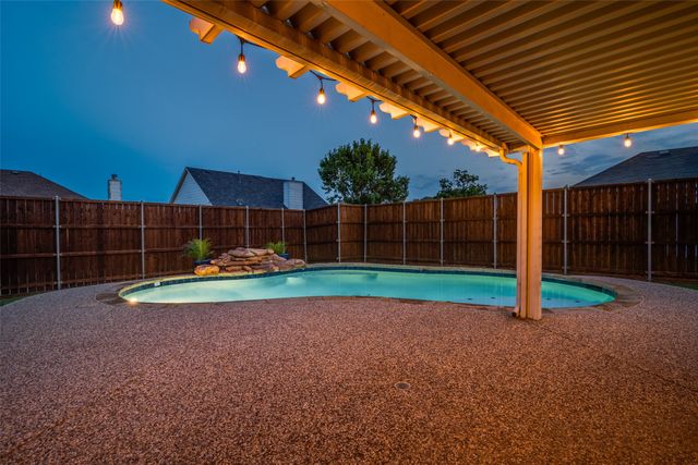 2870 Hampshire Lane, Rockwall, TX 75032