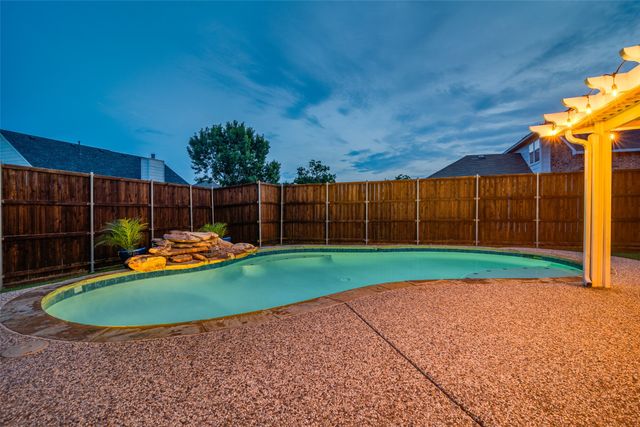 2870 Hampshire Lane, Rockwall, TX 75032