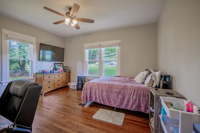 1036 Highway 91, Elizabethton, TN 37643