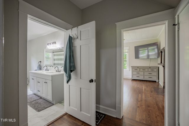 1036 Highway 91, Elizabethton, TN 37643