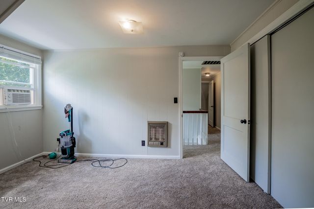 1036 Highway 91, Elizabethton, TN 37643