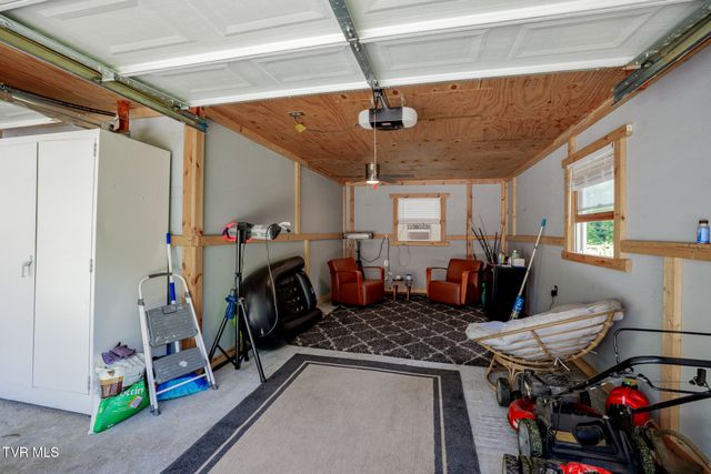 1036 Highway 91, Elizabethton, TN 37643