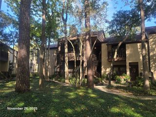 11711 Memorial Drive 52, Houston, TX 77024