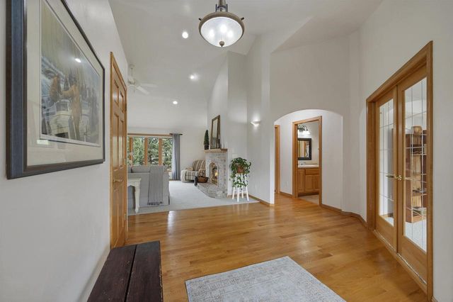 3670 COPPER OAK CIRCLE, Green Bay, WI 54313