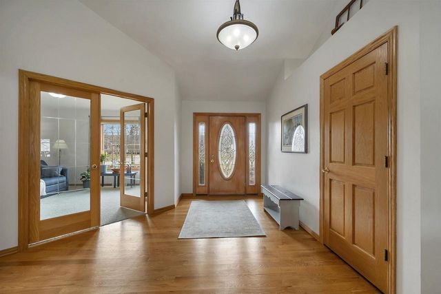 3670 COPPER OAK CIRCLE, Green Bay, WI 54313