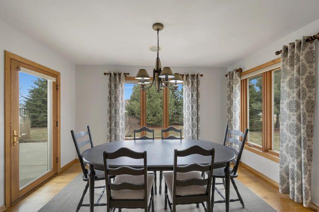 3670 COPPER OAK CIRCLE, Green Bay, WI 54313