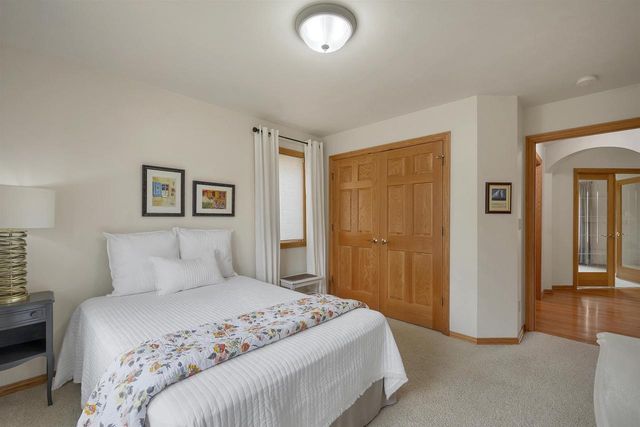 3670 COPPER OAK CIRCLE, Green Bay, WI 54313