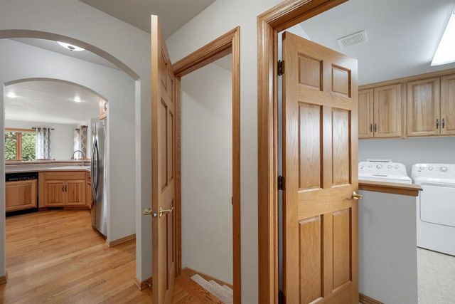 3670 COPPER OAK CIRCLE, Green Bay, WI 54313