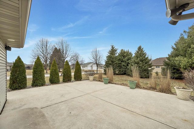 3670 COPPER OAK CIRCLE, Green Bay, WI 54313