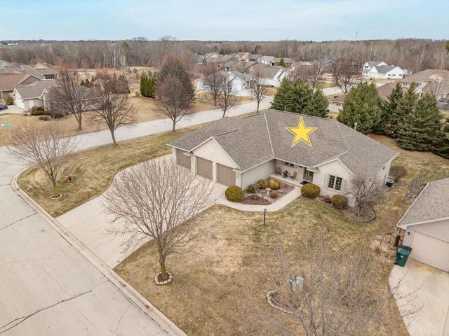 3670 COPPER OAK CIRCLE, Green Bay, WI 54313