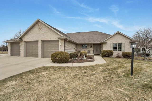 3670 COPPER OAK CIRCLE, Green Bay, WI 54313