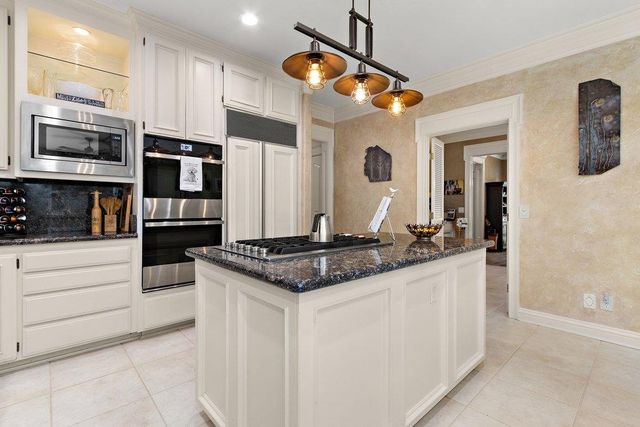 8334 Shilling Ct, Granite Bay, CA 95746