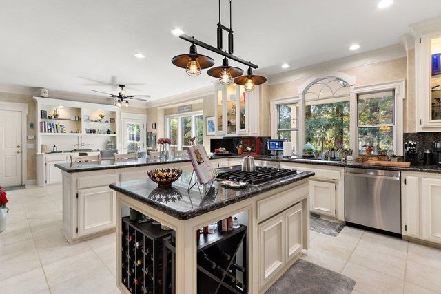 8334 Shilling Ct, Granite Bay, CA 95746