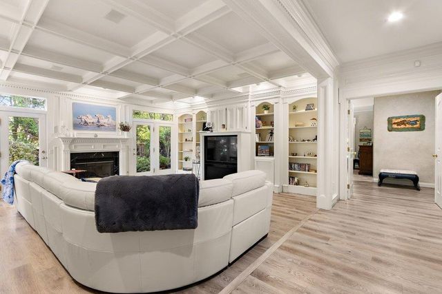8334 Shilling Ct, Granite Bay, CA 95746