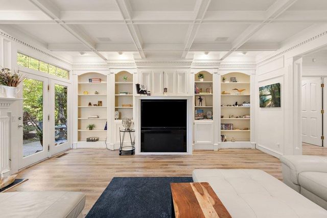 8334 Shilling Ct, Granite Bay, CA 95746