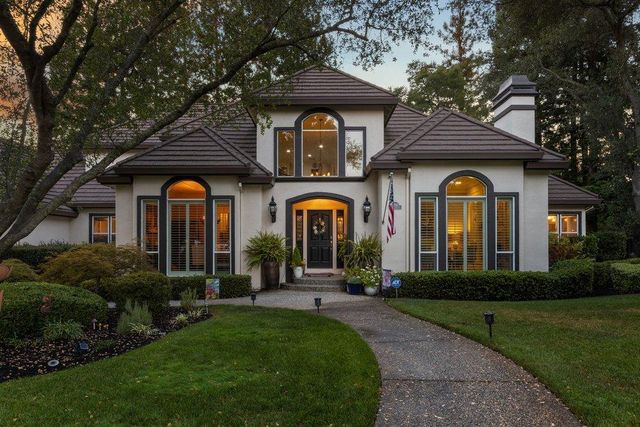 8334 Shilling Ct, Granite Bay, CA 95746