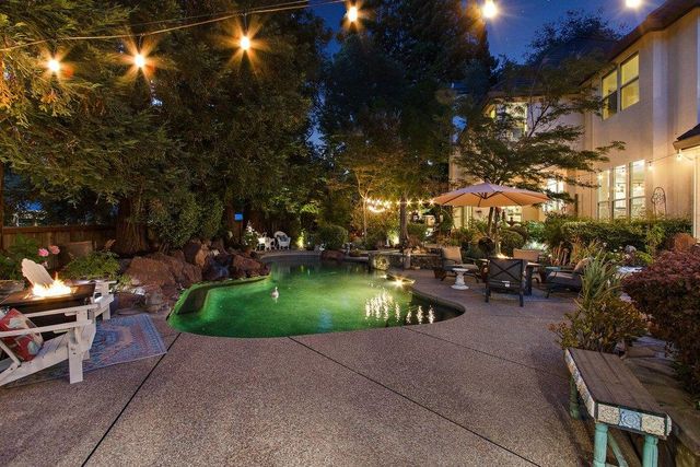8334 Shilling Ct, Granite Bay, CA 95746