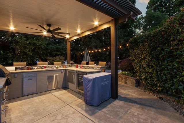 8334 Shilling Ct, Granite Bay, CA 95746