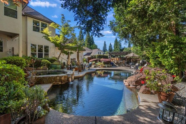 8334 Shilling Ct, Granite Bay, CA 95746