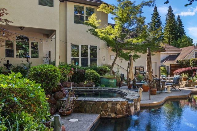 8334 Shilling Ct, Granite Bay, CA 95746