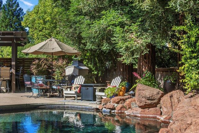 8334 Shilling Ct, Granite Bay, CA 95746