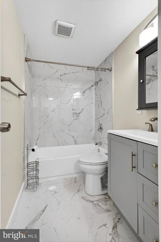 7860 SAINT CLAIRE LN, Baltimore, MD 21222