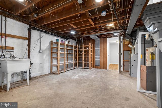 7860 SAINT CLAIRE LN, Baltimore, MD 21222