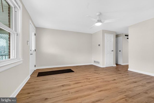 7860 SAINT CLAIRE LN, Baltimore, MD 21222