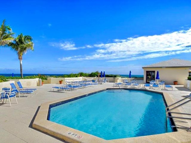 5540 N Ocean Drive 14b, Singer Island, FL 33404