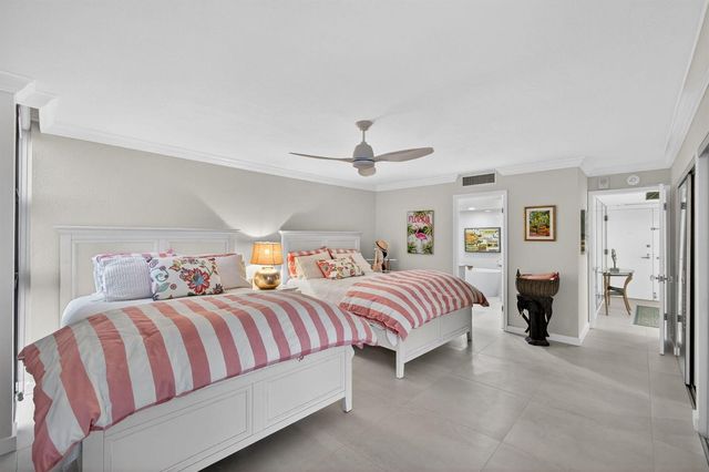 5540 N Ocean Drive 14b, Singer Island, FL 33404