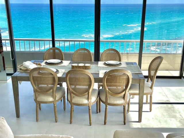 5540 N Ocean Drive 14b, Singer Island, FL 33404