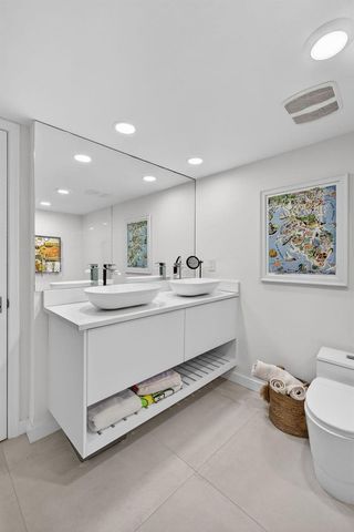 5540 N Ocean Drive 14b, Singer Island, FL 33404