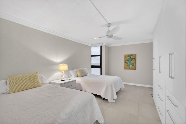 5540 N Ocean Drive 14b, Singer Island, FL 33404