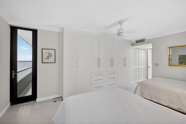 5540 N Ocean Drive 14b, Singer Island, FL 33404