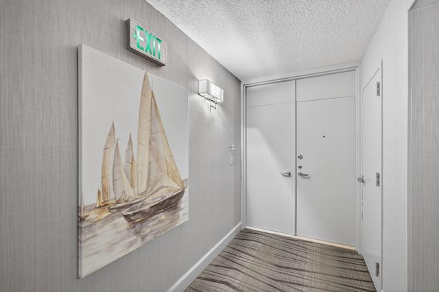 5540 N Ocean Drive 14b, Singer Island, FL 33404