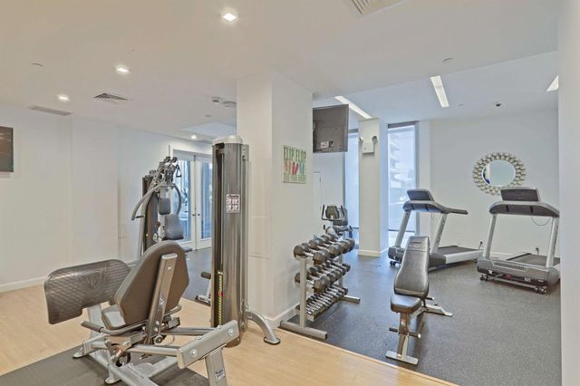 5540 N Ocean Drive 14b, Singer Island, FL 33404
