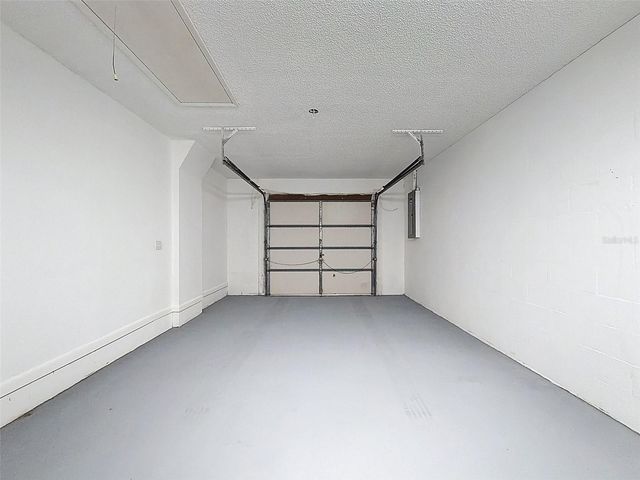 6070 HONEYSUCKLE LANE, Brooksville, FL 34602