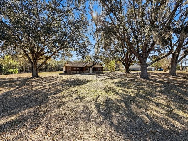 6070 HONEYSUCKLE LANE, Brooksville, FL 34602