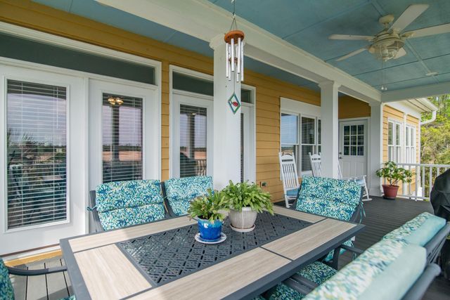 75 Pine Grove Ln., Georgetown, SC 29440