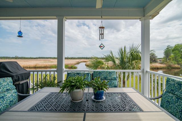75 Pine Grove Ln., Georgetown, SC 29440