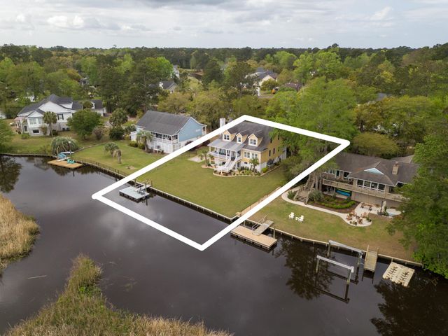 75 Pine Grove Ln., Georgetown, SC 29440