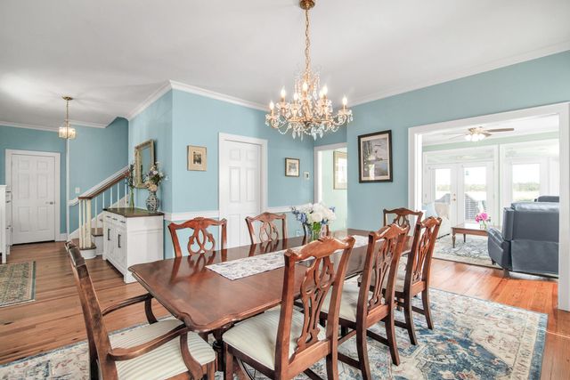 75 Pine Grove Ln., Georgetown, SC 29440