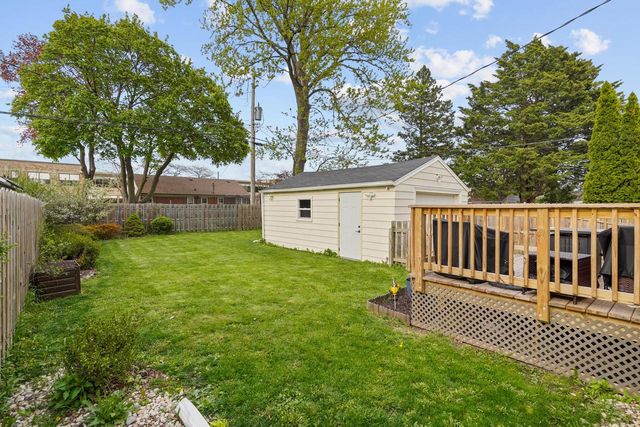 2704 Dwight STREET, Racine, WI 53403