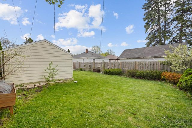 2704 Dwight STREET, Racine, WI 53403