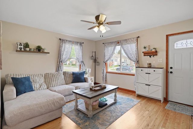 2704 Dwight STREET, Racine, WI 53403