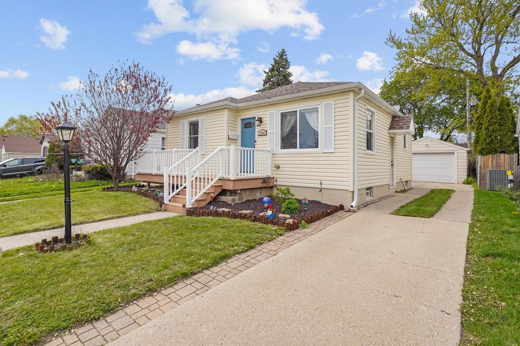 2704 Dwight STREET, Racine, WI 53403