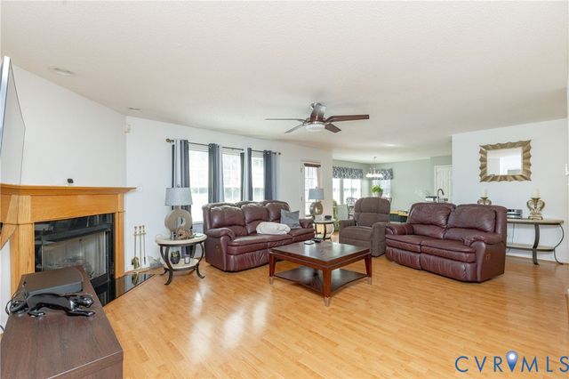 2205 Eagles Landing Ave, Richmond, VA 23231