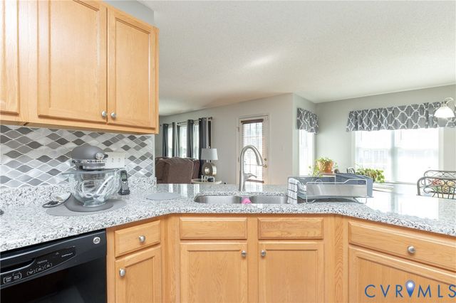 2205 Eagles Landing Ave, Richmond, VA 23231